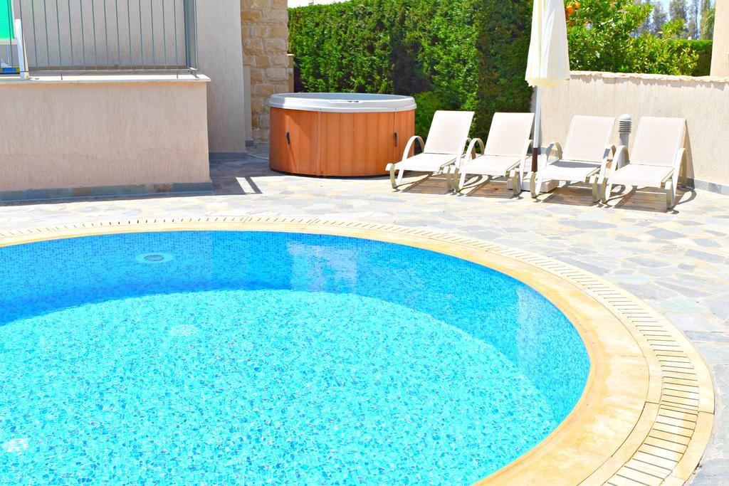 Villa Lalianda Sandy Beach Villas - Private Pool - Jacuzzi - Private Beach Area 폴리스 외부 사진